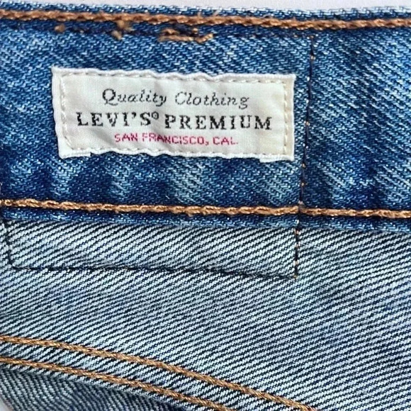 Levi’s Waterless Button Fly Raw Hem Deconstructed Denim Mini Skirt Size 31 - Picture 10 of 14